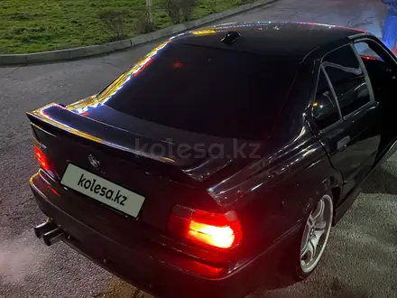 BMW 325 1992 года за 2 600 000 тг. в Алматы – фото 5