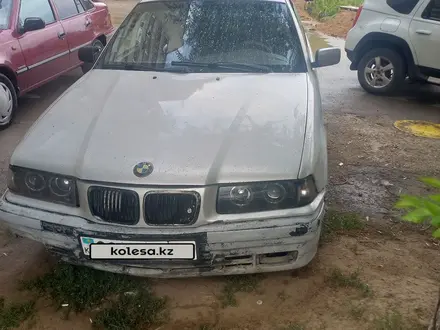 BMW 318 1994 года за 600 000 тг. в Актобе