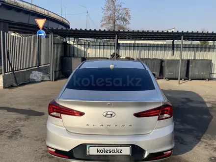 Hyundai Elantra 2019 года за 8 100 000 тг. в Алматы – фото 5