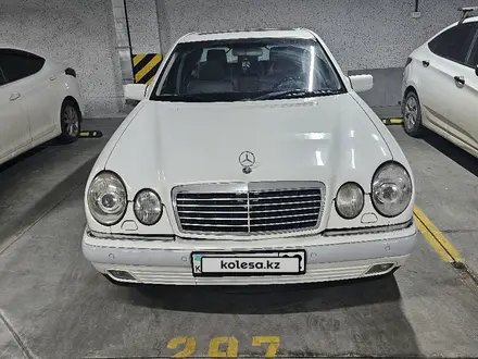 Mercedes-Benz E 320 1999 года за 3 500 000 тг. в Алматы – фото 7