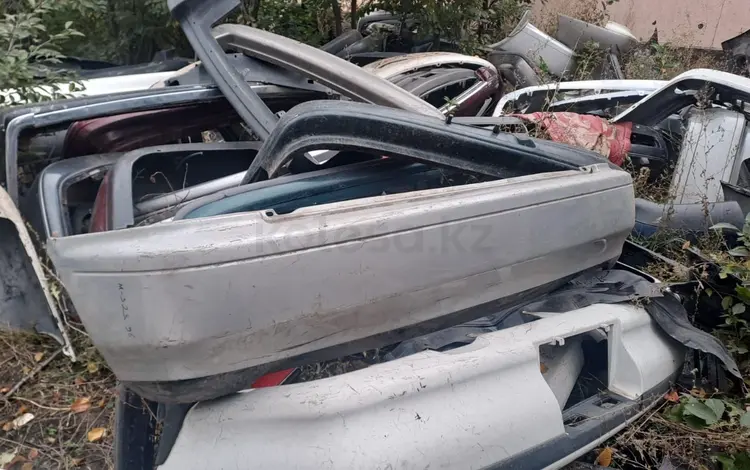 Бампер. Задний оригинал за 25 000 тг. в Алматы