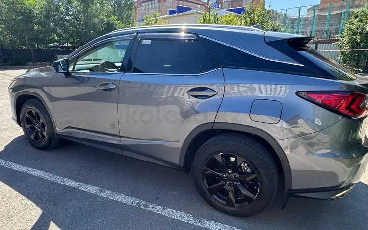 Lexus RX 200t 2017 года за 18 500 000 тг. в Астана