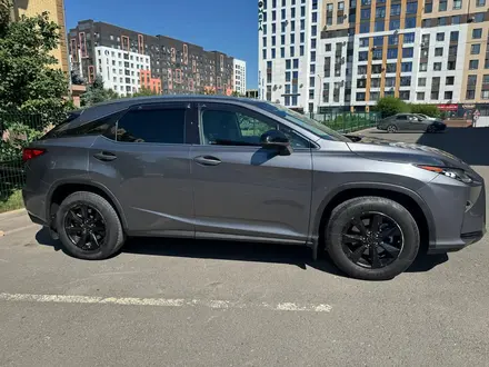 Lexus RX 200t 2017 года за 18 500 000 тг. в Астана – фото 2