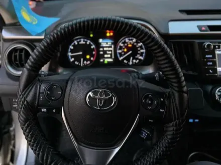 Toyota RAV4 2018 года за 15 000 000 тг. в Жанаозен – фото 3