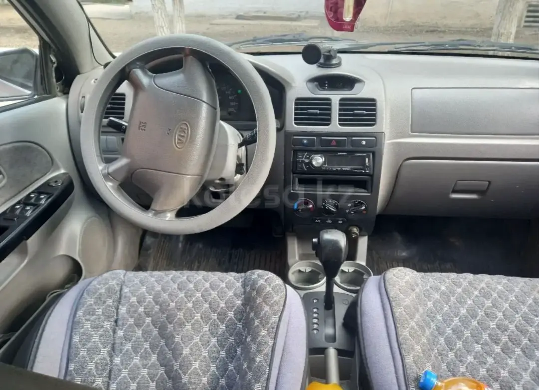 Kia Rio, 2005