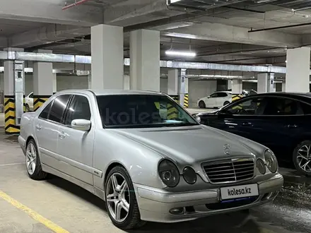 Mercedes-Benz E 200 2000 года за 3 800 000 тг. в Астана – фото 2