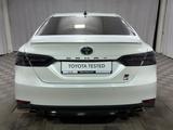 Toyota Camry Prestige 2021 года за 17 900 000 тг. в Алматы – фото 4