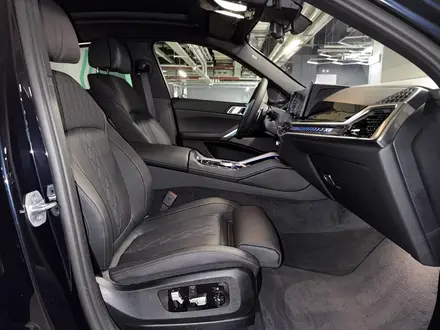 BMW X6 XDrive 40i 2025 года за 60 000 000 тг. в Астана – фото 15