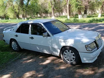 Mercedes-Benz E 230 1991 года за 1 200 000 тг. в Семей – фото 3