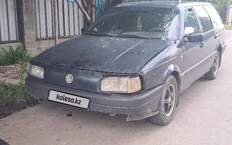Volkswagen Passat 1992 года за 900 000 тг. в Алматы