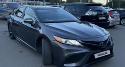 Toyota Camry 2021 годаүшін13 500 000 тг. в Усть-Каменогорск – фото 2