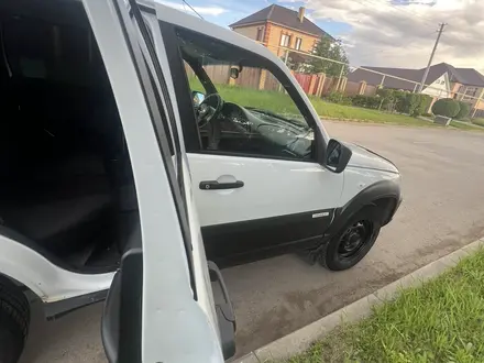Chevrolet Niva 2017 года за 3 600 000 тг. в Костанай – фото 17