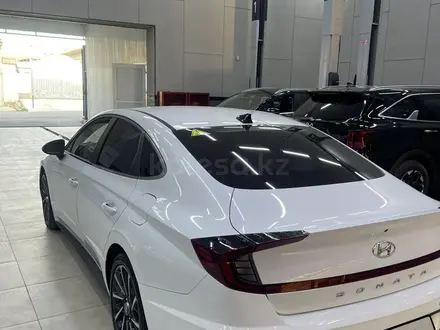 Hyundai Sonata 2019 года за 10 500 000 тг. в Шымкент – фото 4