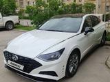 Hyundai Sonata 2022 годаүшін12 200 000 тг. в Алматы