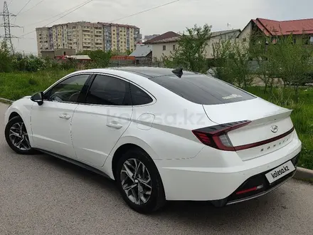 Hyundai Sonata 2022 года за 12 000 000 тг. в Алматы – фото 27