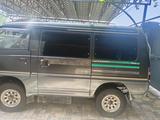 Mitsubishi Delica 1997 годаfor2 500 000 тг. в Алматы – фото 4