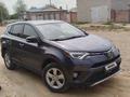 Toyota RAV4 2018 года за 9 299 000 тг. в Кульсары – фото 6