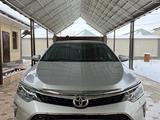 Toyota Camry 2018 года за 13 990 000 тг. в Шымкент – фото 2