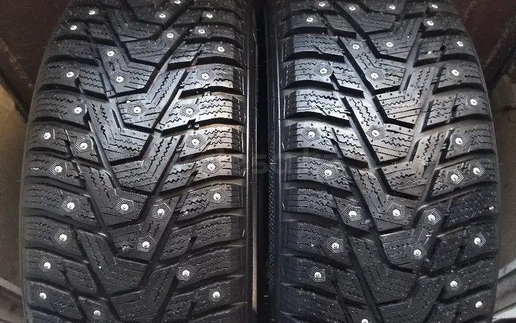 Пара шипованных шин r15 за 55 000 тг. в Караганда