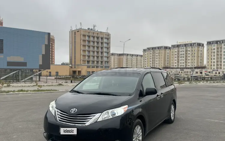 Toyota Sienna 2016 года за 9 000 000 тг. в Актау