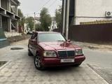 Mercedes-Benz E 220 1994 года за 1 900 000 тг. в Талдыкорган