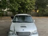 Kia Carnival 2002 годаүшін3 300 000 тг. в Шымкент – фото 2