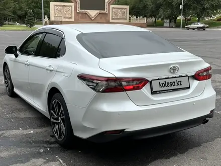 Toyota Camry 2023 года за 19 000 000 тг. в Тараз – фото 3