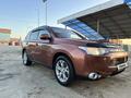 Mitsubishi Outlander 2013 года за 7 950 000 тг. в Атырау – фото 2