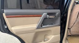 Toyota Land Cruiser 2013 года за 23 500 000 тг. в Актобе – фото 3