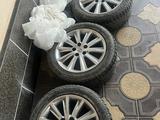 Диска Р17 лексус ES и зимний резины за 250 000 тг. в Шымкент