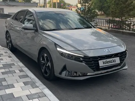 Hyundai Elantra 2023 года за 10 600 000 тг. в Тараз – фото 3