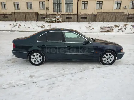 BMW 528 1996 года за 2 600 000 тг. в Караганда – фото 5