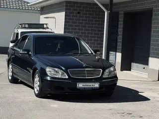 Mercedes-Benz S 320