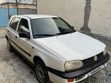 Volkswagen Golf 1995 года за 750 000 тг. в Сарыагаш – фото 3