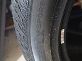 285/40 R21 Continental Cross Contact LX Sport за 130 000 тг. в Атырау