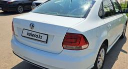 Volkswagen Polo 2015 года за 3 900 000 тг. в Петропавловск – фото 4