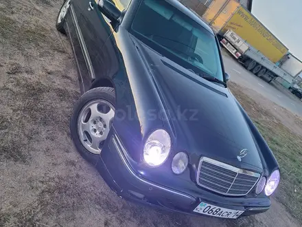 Mercedes-Benz E 240 2001 годаүшін4 300 000 тг. в Павлодар