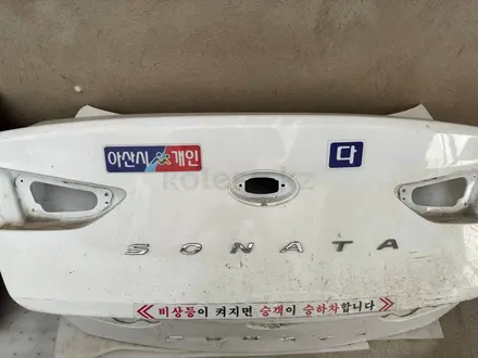Крышка багажника на Hyundai за 12 000 тг. в Караганда – фото 5