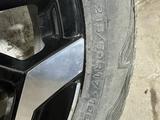 Комплект шин и дисков Kia Seltos за 450 000 тг. в Актобе – фото 3