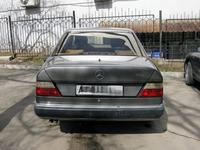 Mercedes-Benz E 260 1990 года за 2 000 000 тг. в Алматы