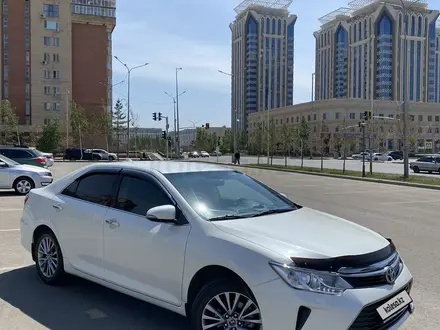 Toyota Camry 2017 года за 12 500 000 тг. в Астана – фото 42