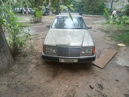 Mercedes-Benz E 200 1990 года за 1 100 000 тг. в Астана – фото 9