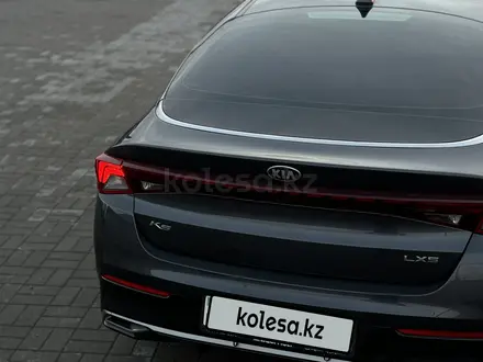 Kia K5 2021 года за 12 900 000 тг. в Актобе – фото 11