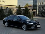 Toyota Camry 2018 годаүшін13 600 000 тг. в Алматы – фото 3