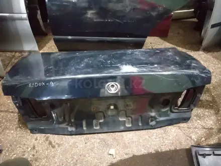 Крышка багажника на мазда xedos 9 за 10 000 тг. в Караганда