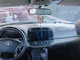 Toyota Camry 2005 года за 5 000 000 тг. в Сарыозек – фото 2