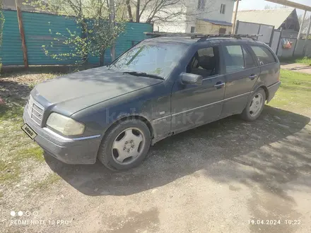 Mercedes-Benz C 230 1997 года за 2 800 000 тг. в Алматы – фото 2