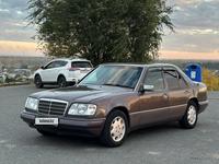 Mercedes-Benz E 200 1994 годаfor2 900 000 тг. в Семей