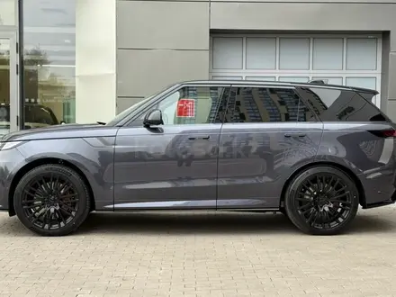 Land Rover Range Rover Sport SV 2026 года за 160 914 000 тг. в Усть-Каменогорск – фото 7