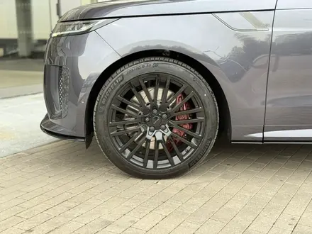 Land Rover Range Rover Sport SV 2026 года за 160 914 000 тг. в Усть-Каменогорск – фото 14